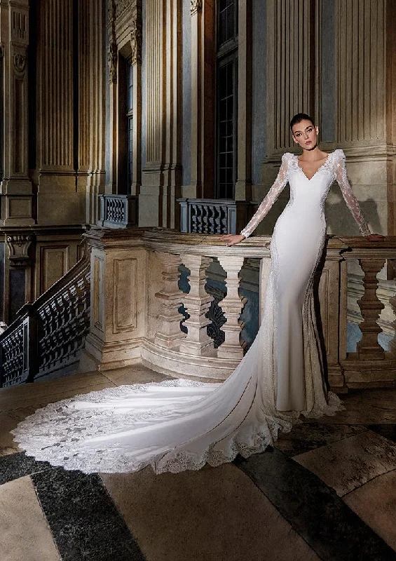 Pronovias Privee: Absidian