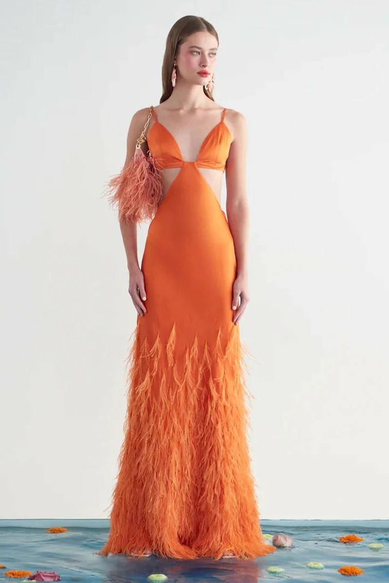 Bold and Beautiful: The Orange Bra Dress That Redefines Confidence